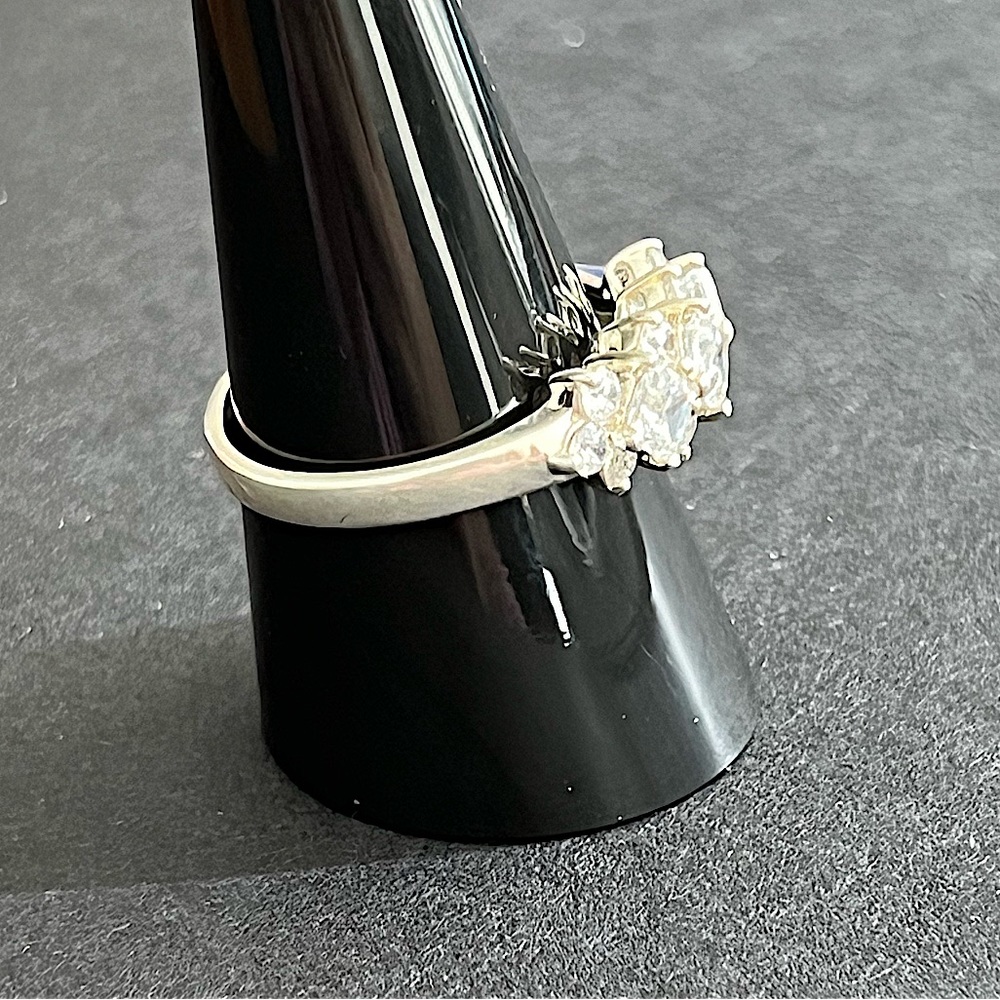 Sterling Silver Cubic Zirconia Ring - Picture 2 of 6